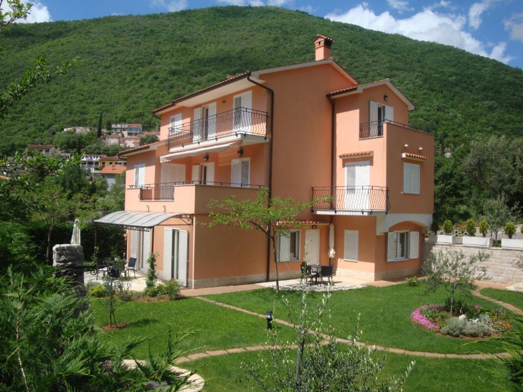 Mošćenička Draga Apartments Mogorovic מראה חיצוני תמונה