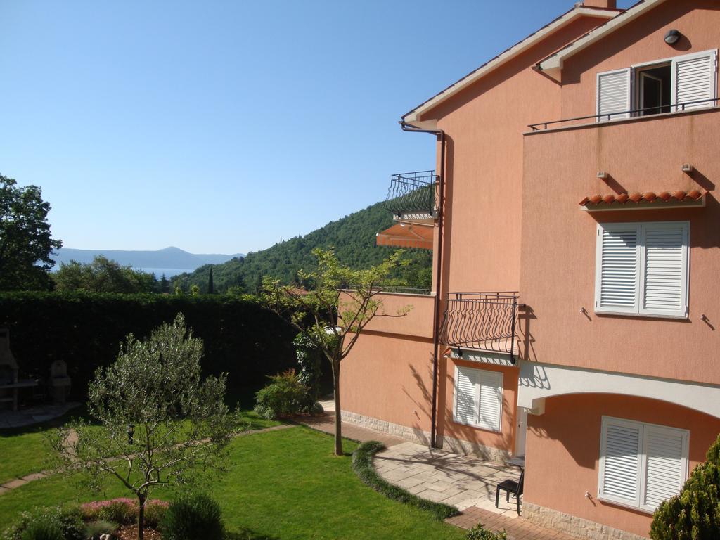 Mošćenička Draga Apartments Mogorovic מראה חיצוני תמונה